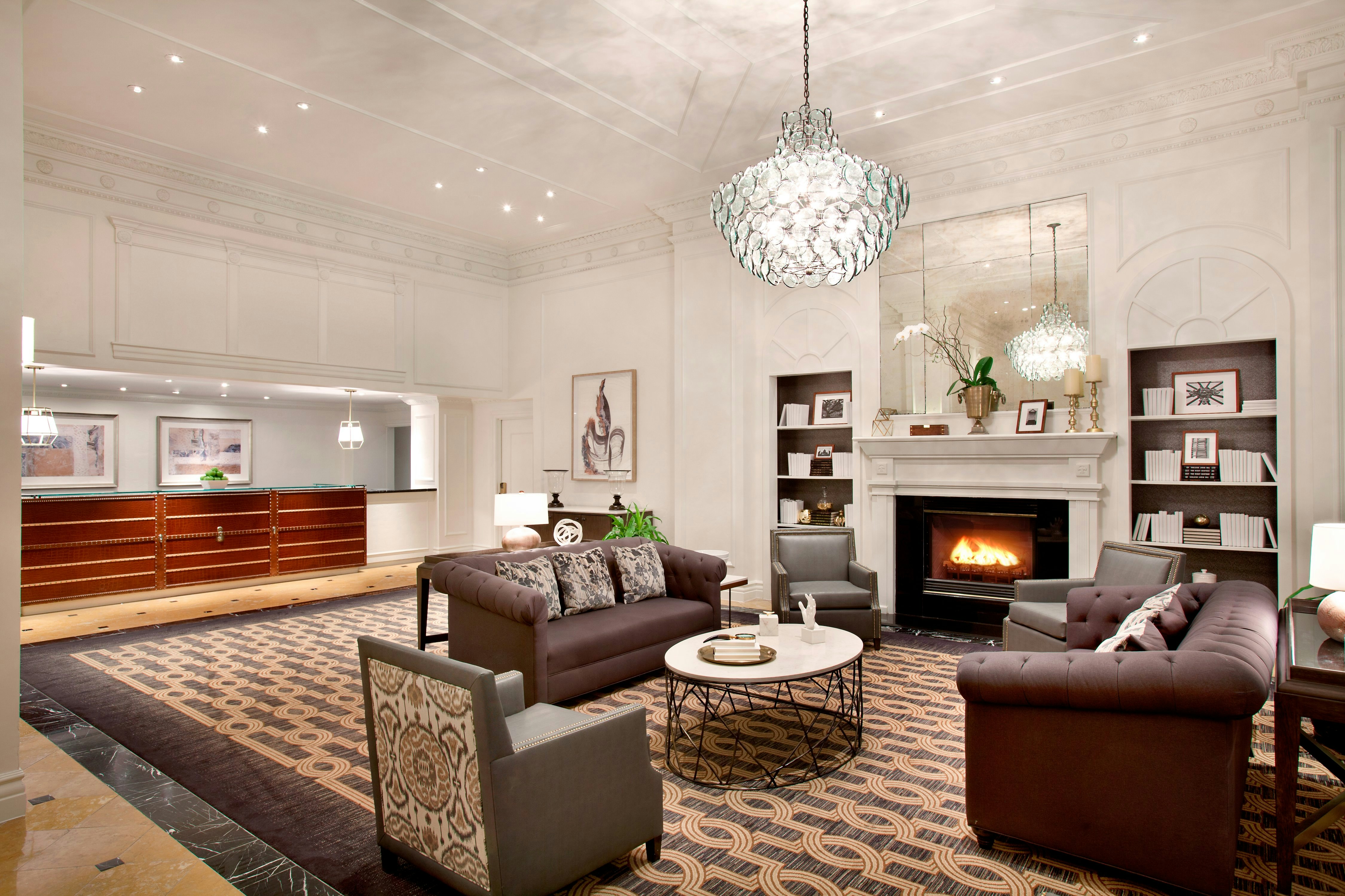 Hilton New Orleans/St. Charles Avenue 30/71