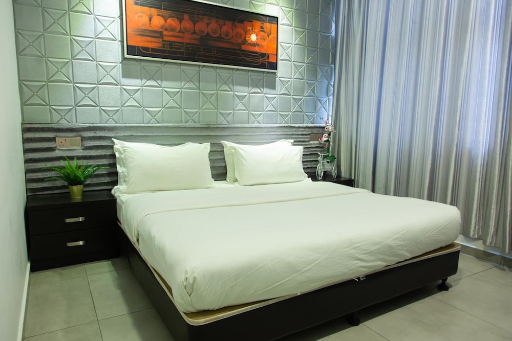 M Design Hotel At Shamelin Perkasa 9/32