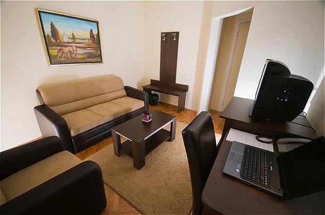 Philia Hotel 32/48