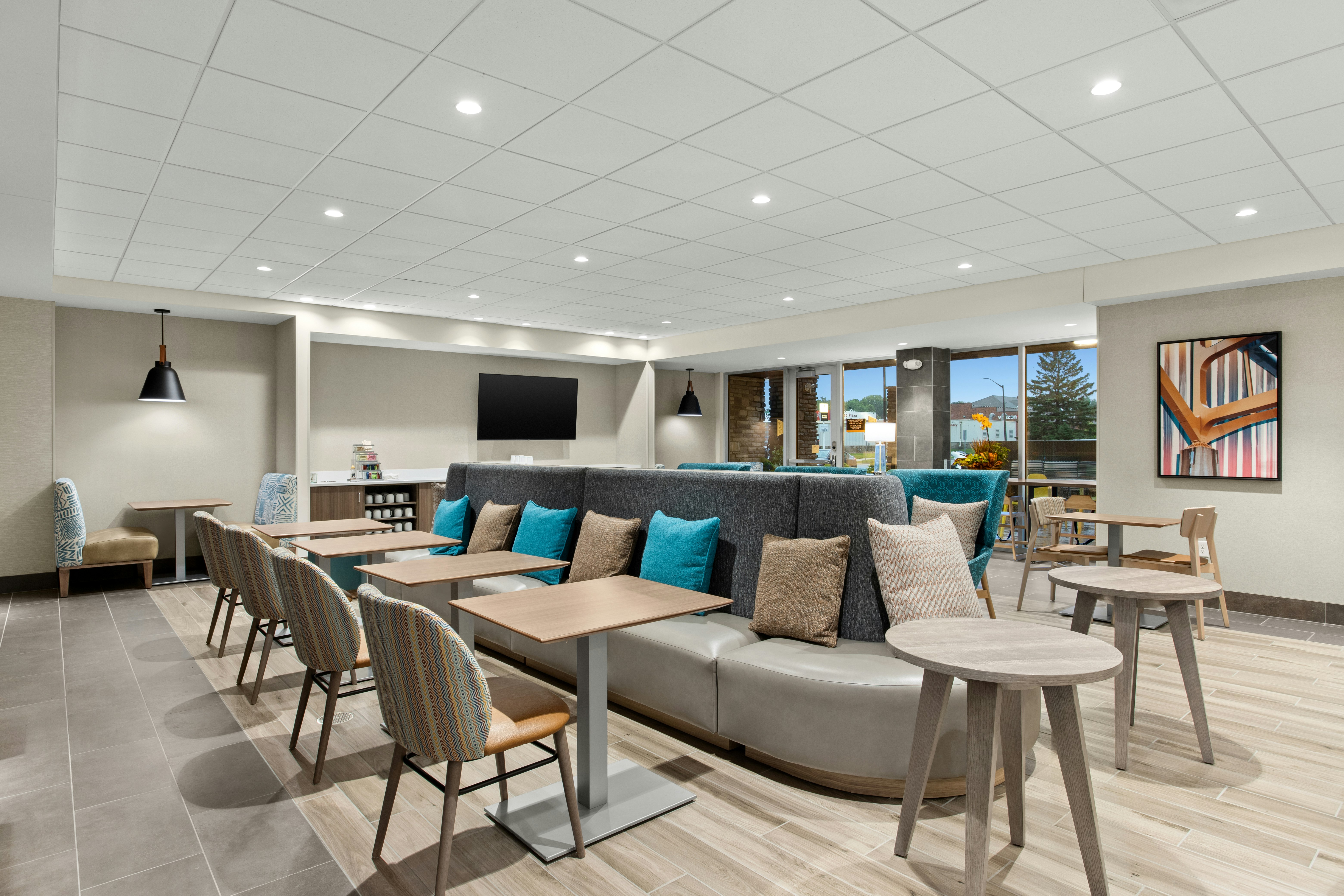 Home2 Suites by Hilton Owatonna 15/20