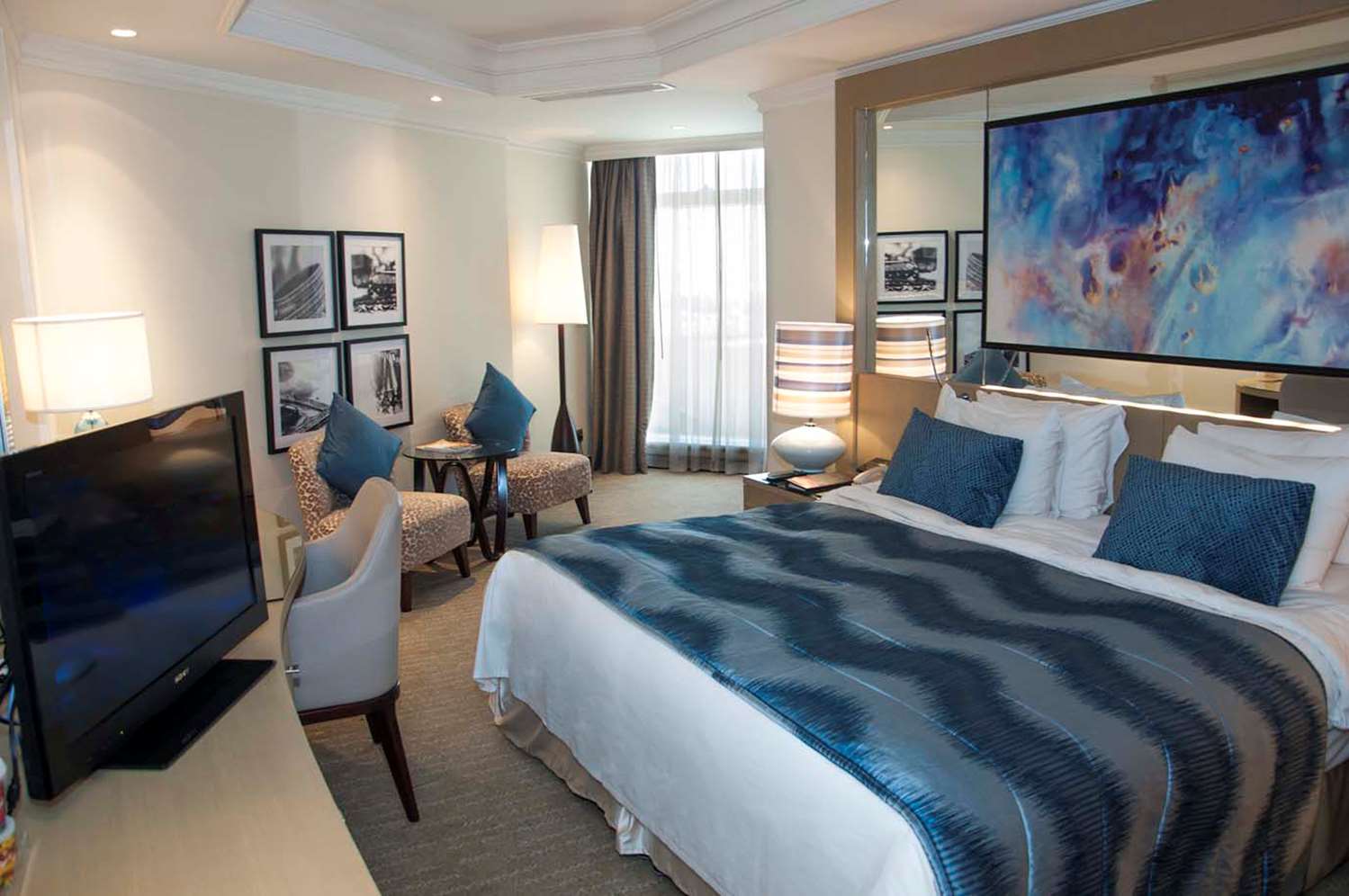 Gulf Executive Residence (within Gulf Hotel premises) 8/38