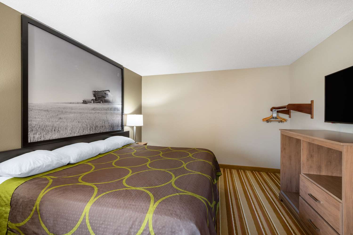Super 8 by Wyndham O'Neill NE 20/30