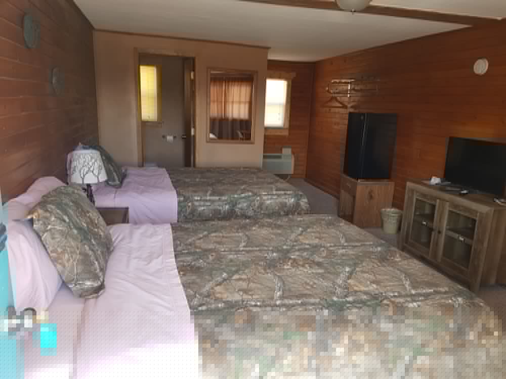 El Rancho Motel 7/51