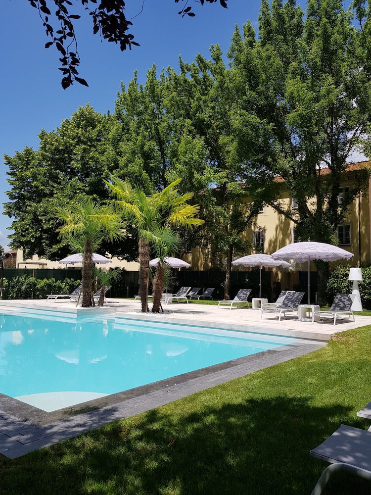 Hotel Hambros Il Parco 37/57