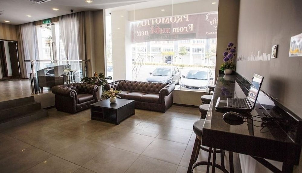 Hotel Zamburger Victory City 25/30