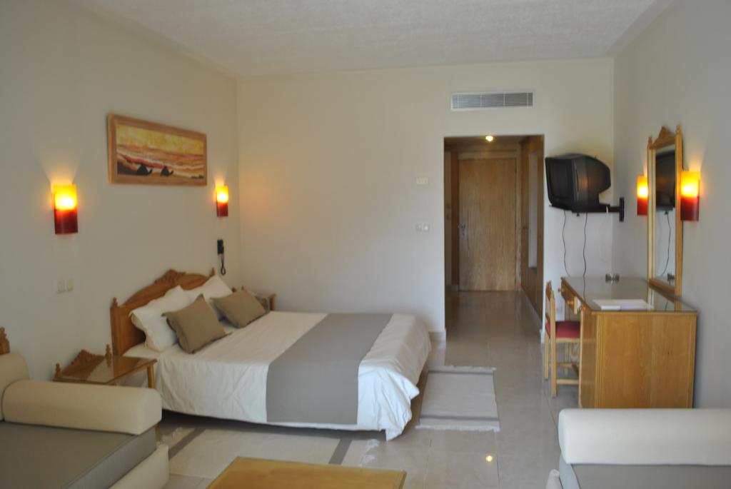 Room at Mahdia Beach & Aquapark, MAHDIA