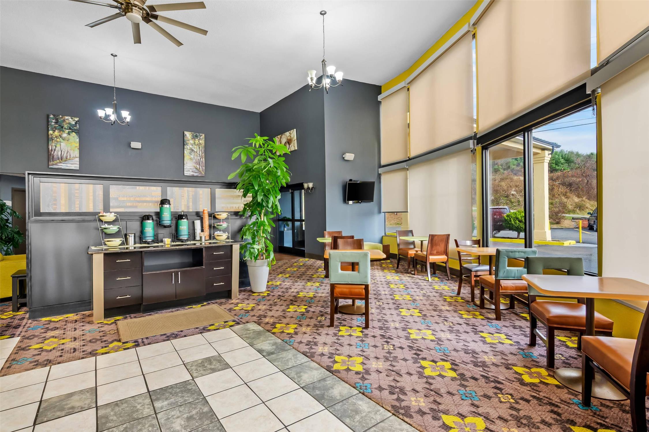 Quality Inn Hillsville 11/48