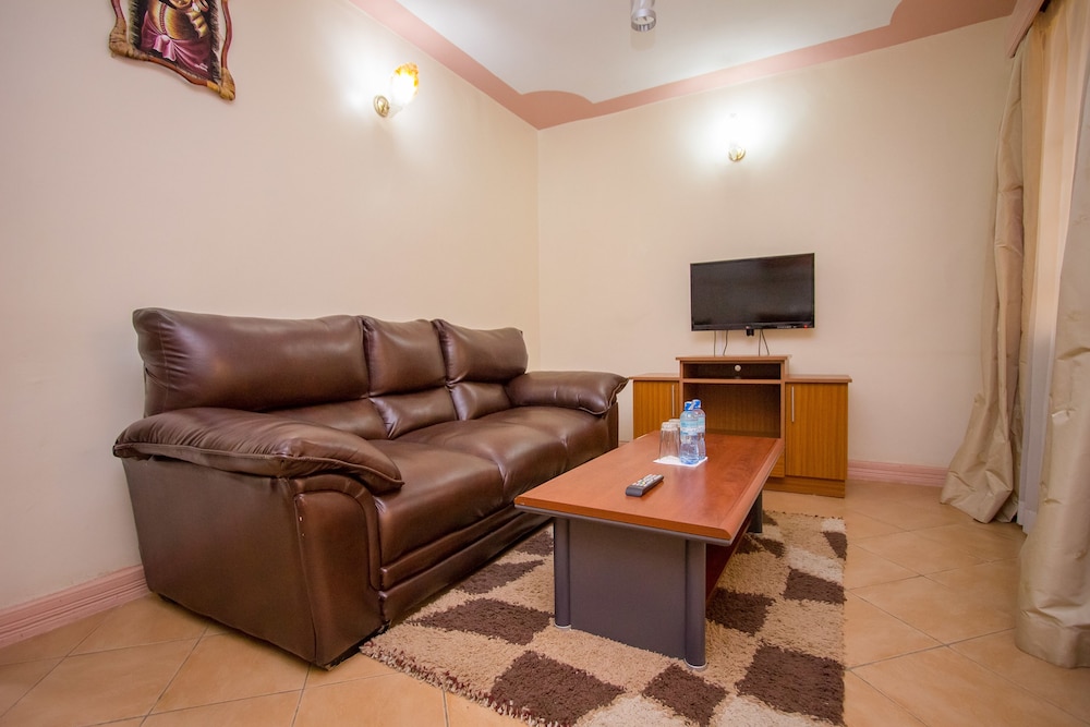 Emboita Hotel 35/50