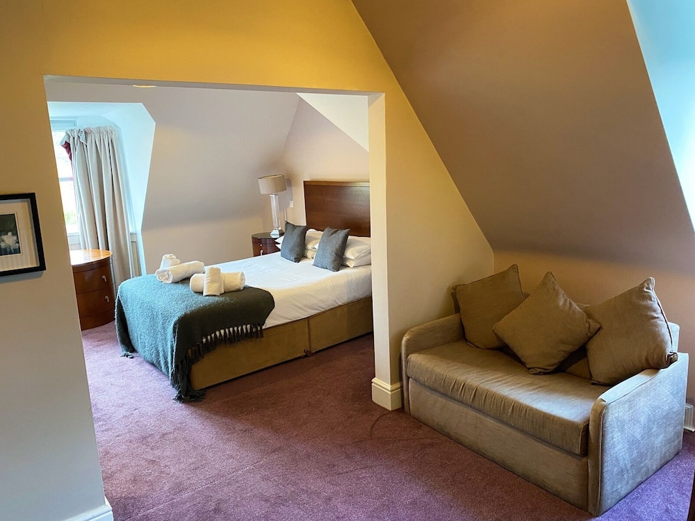 The Speyside Hotel 20/62