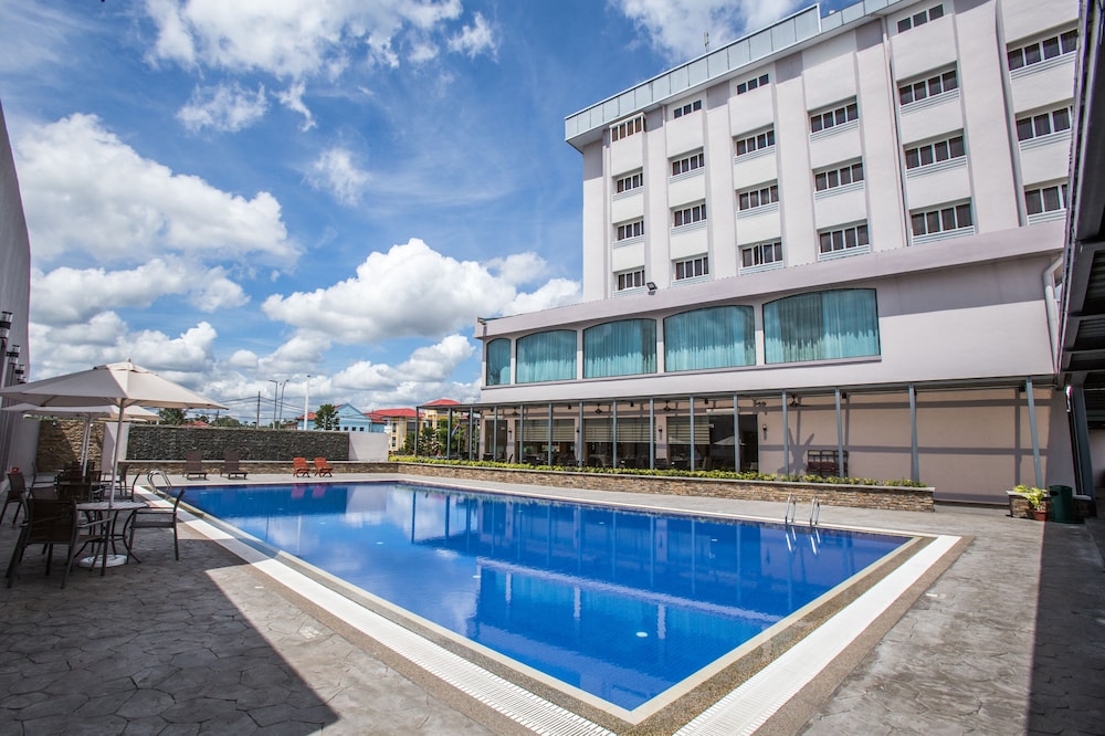 VIP Hotel Segamat 1/17