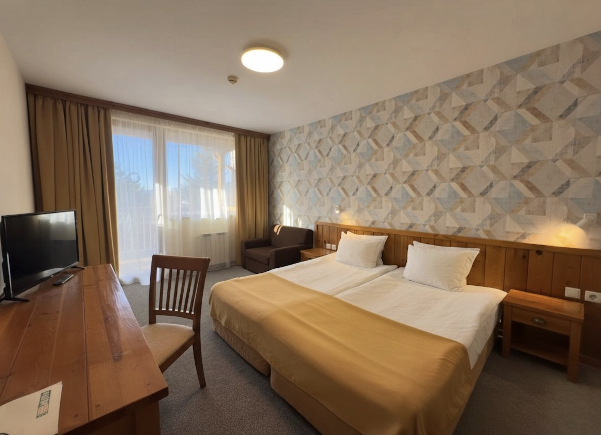 Single Parent, Twin Beds، Mura Hotel 3/7