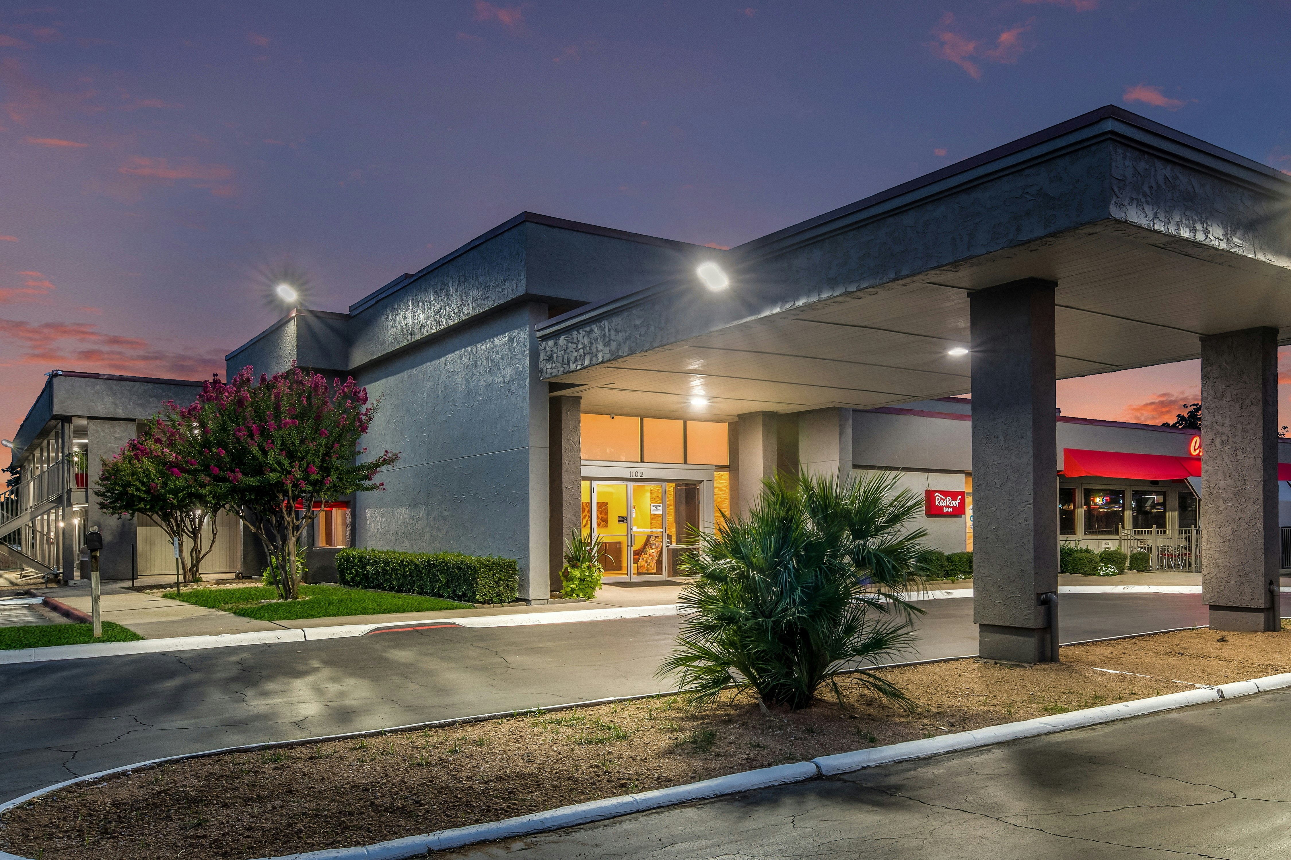 Red Roof Inn Lewisville 4/43