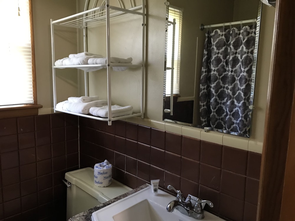 Motel Grand 55/56