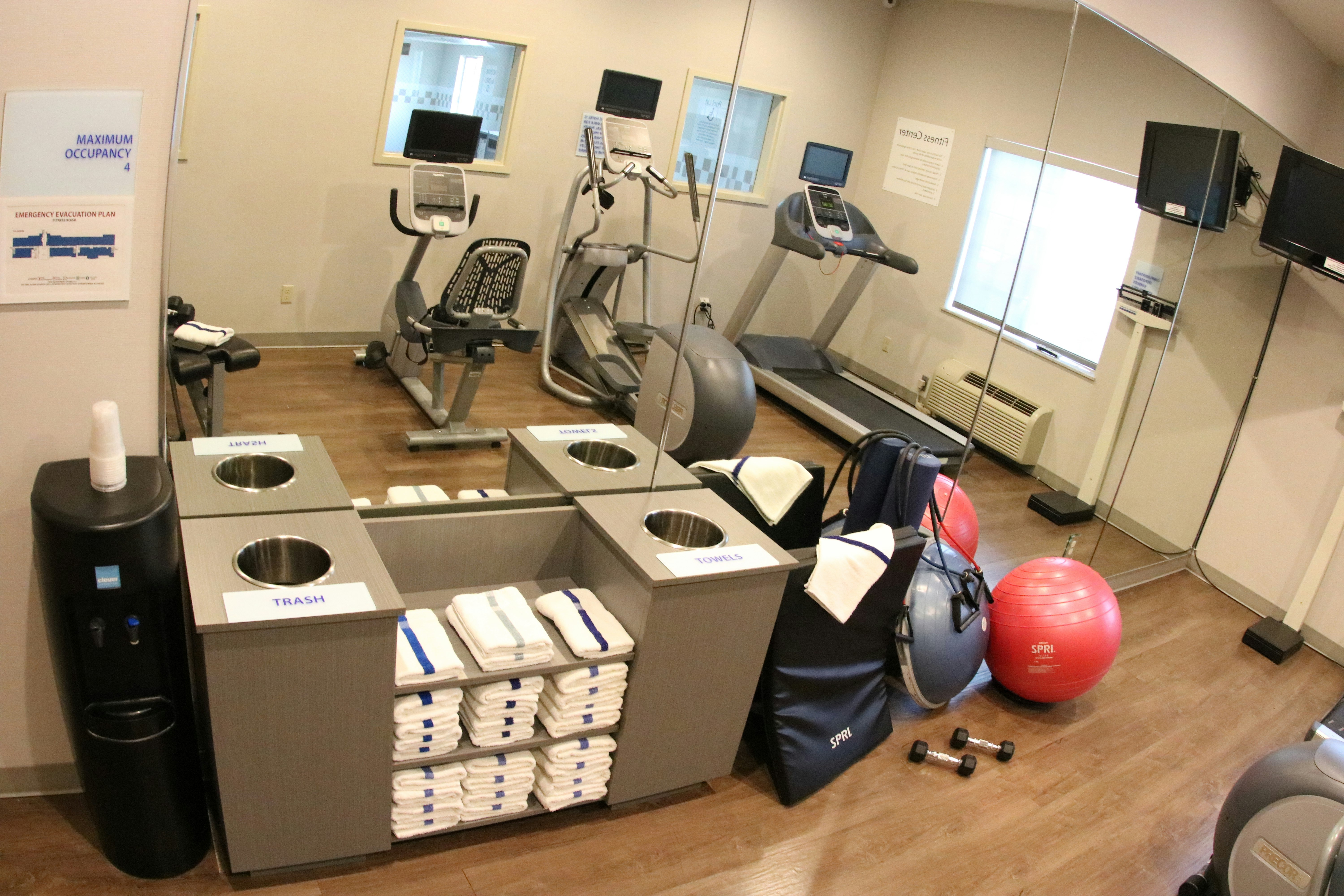 Holiday Inn Express Hotel Suites Cheney University Area 37/58