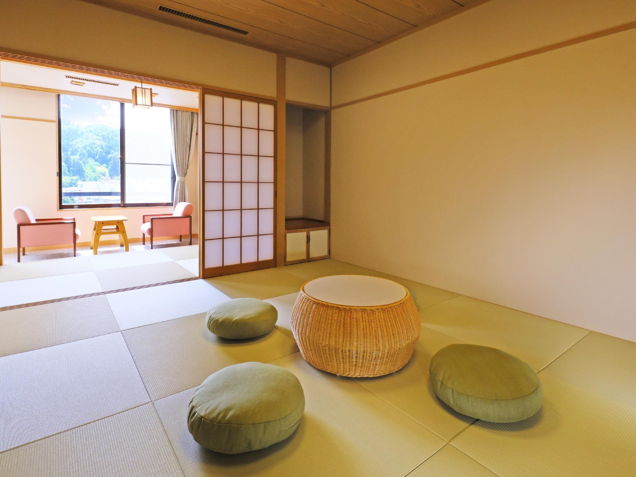 Japanese, Standard, Indoor Bath