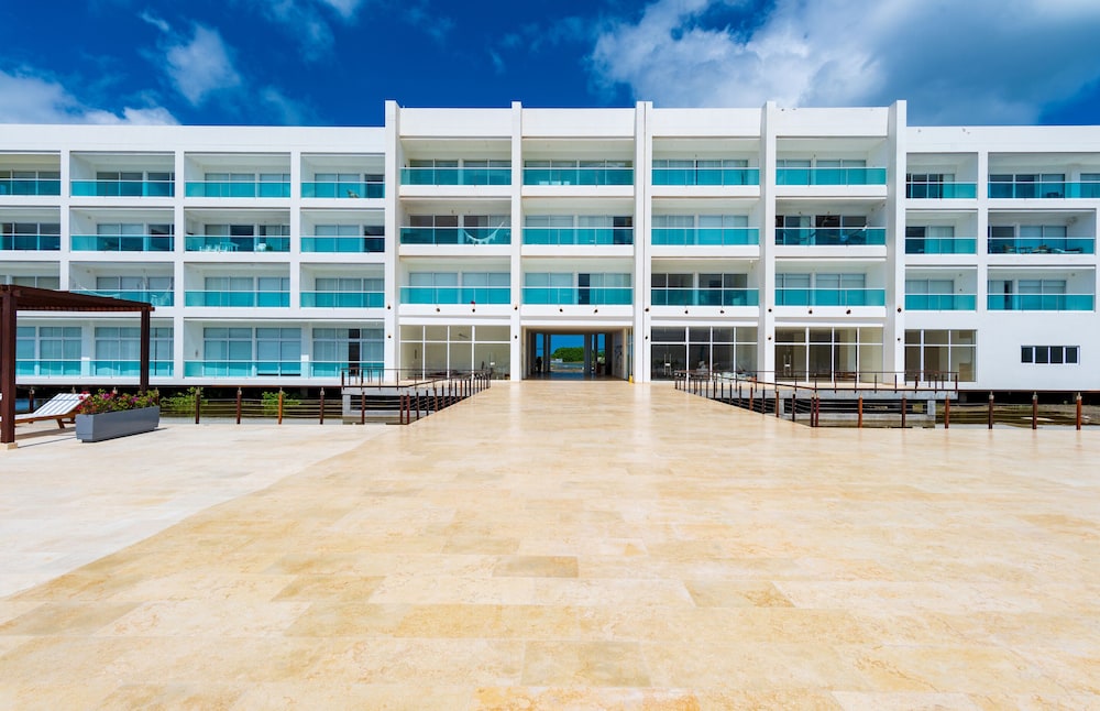 Marina Puerto Velero 5/58