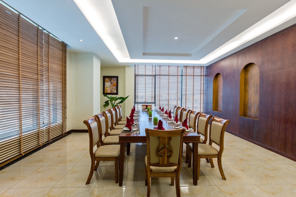 Muong Thanh Grand Da Nang Hotel 49/63