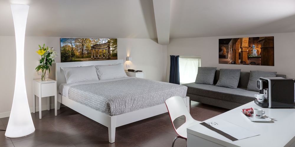 Hotel Forlanini52 Parma 10/29