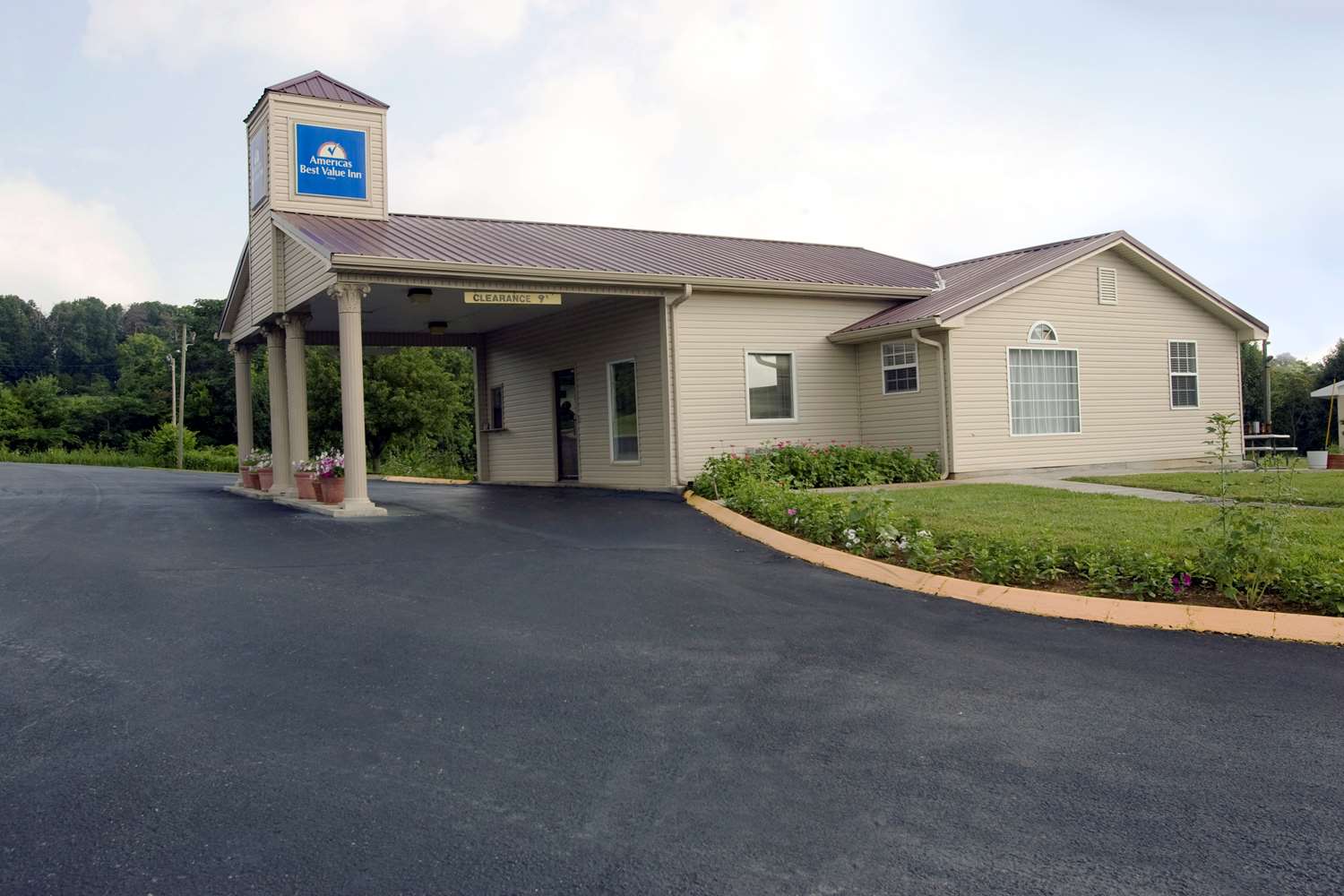Americas Best Value Inn Loudon Lenoir City 11/11