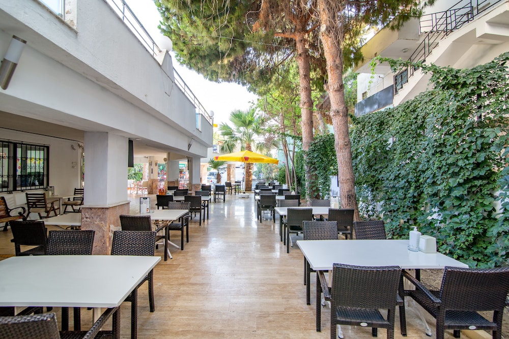 ponz boutique hotel 44/57