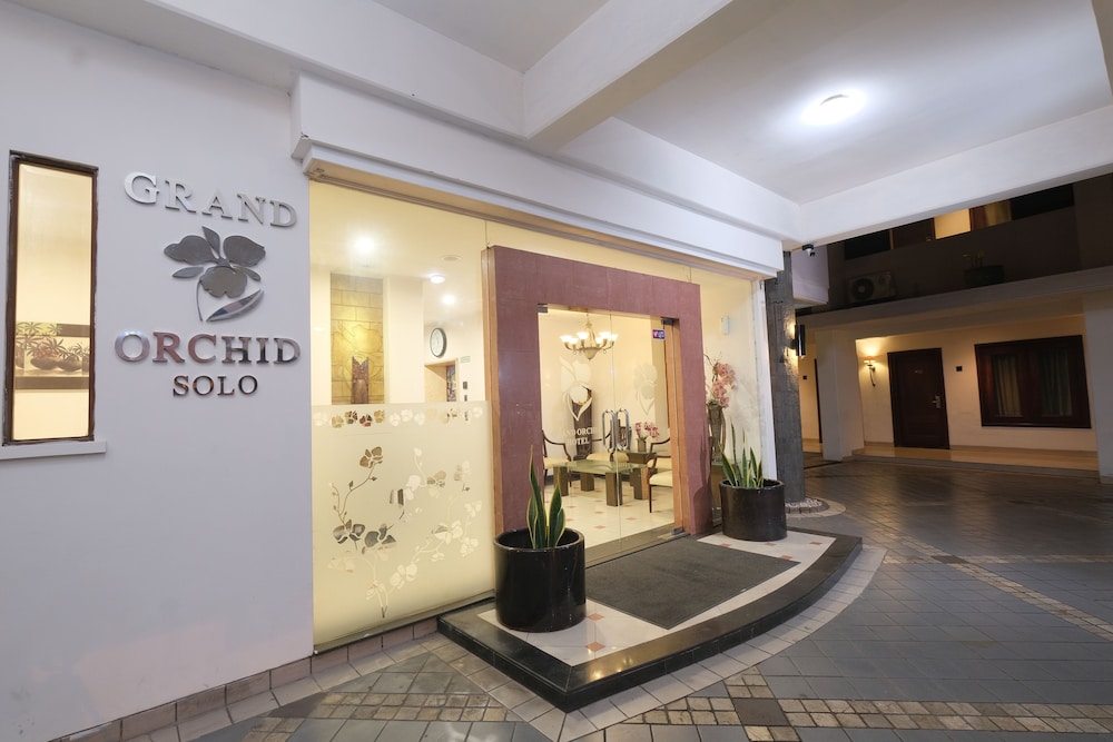 Grand Orchid Hotel 4/23