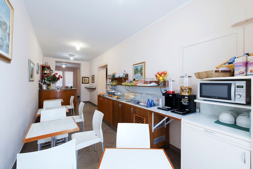 Hotel Stazione 32/38