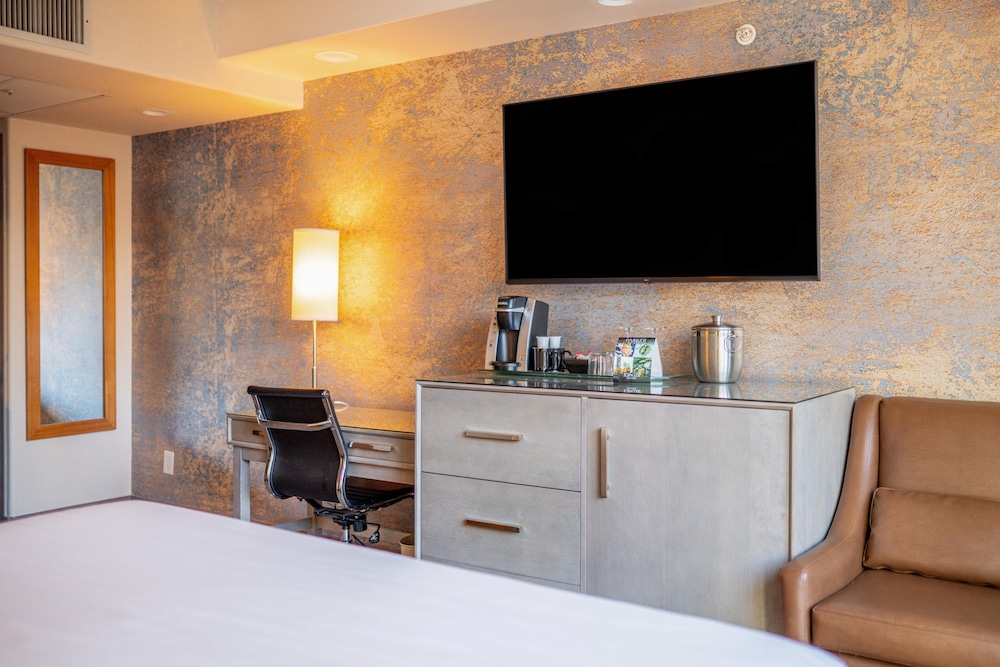 Executive Hotel Vintage Park 47/56