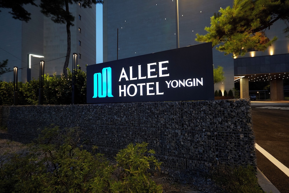 Allee Hotel 6/50