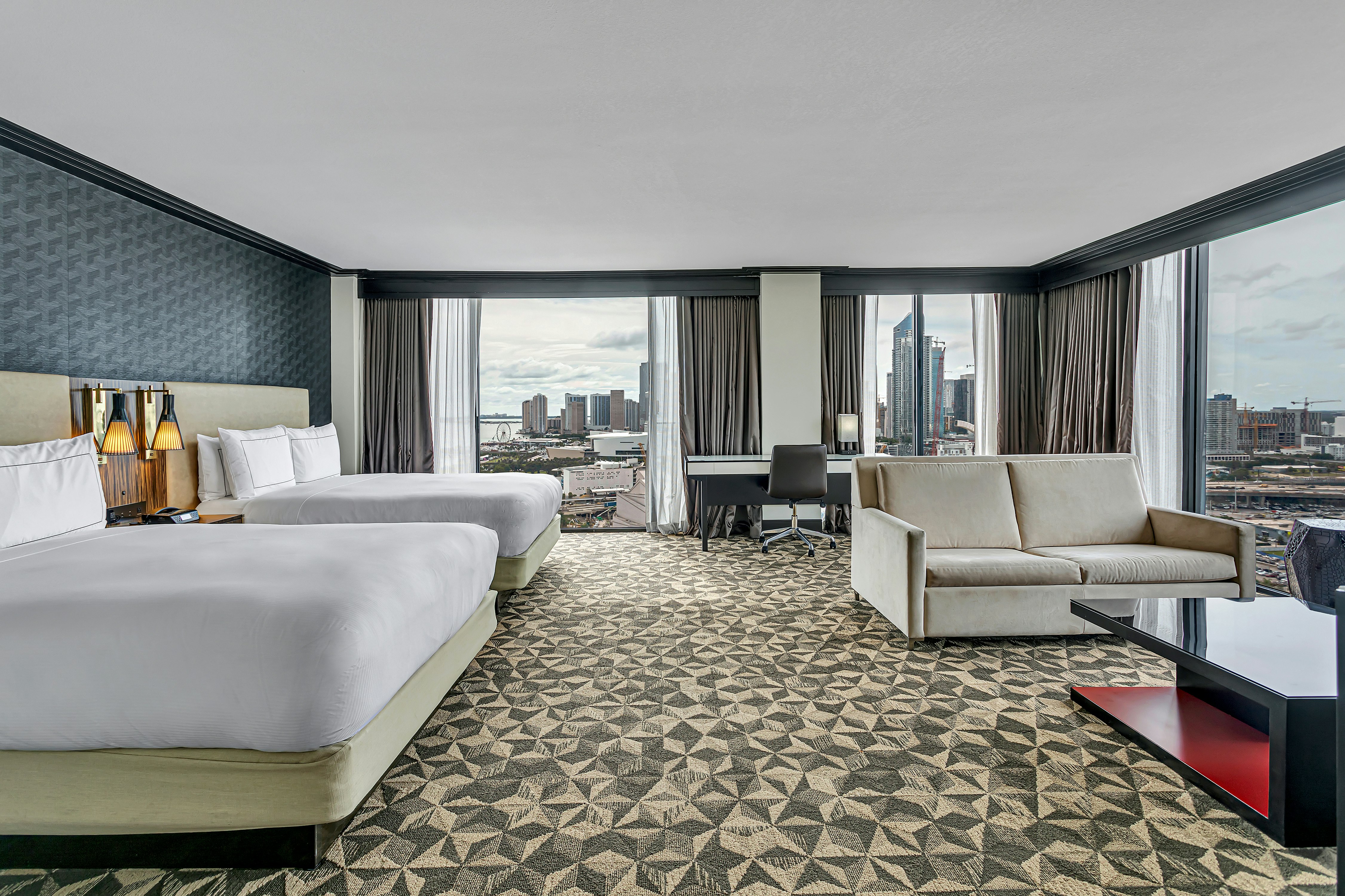 Junior Suite, 2 Queen Beds