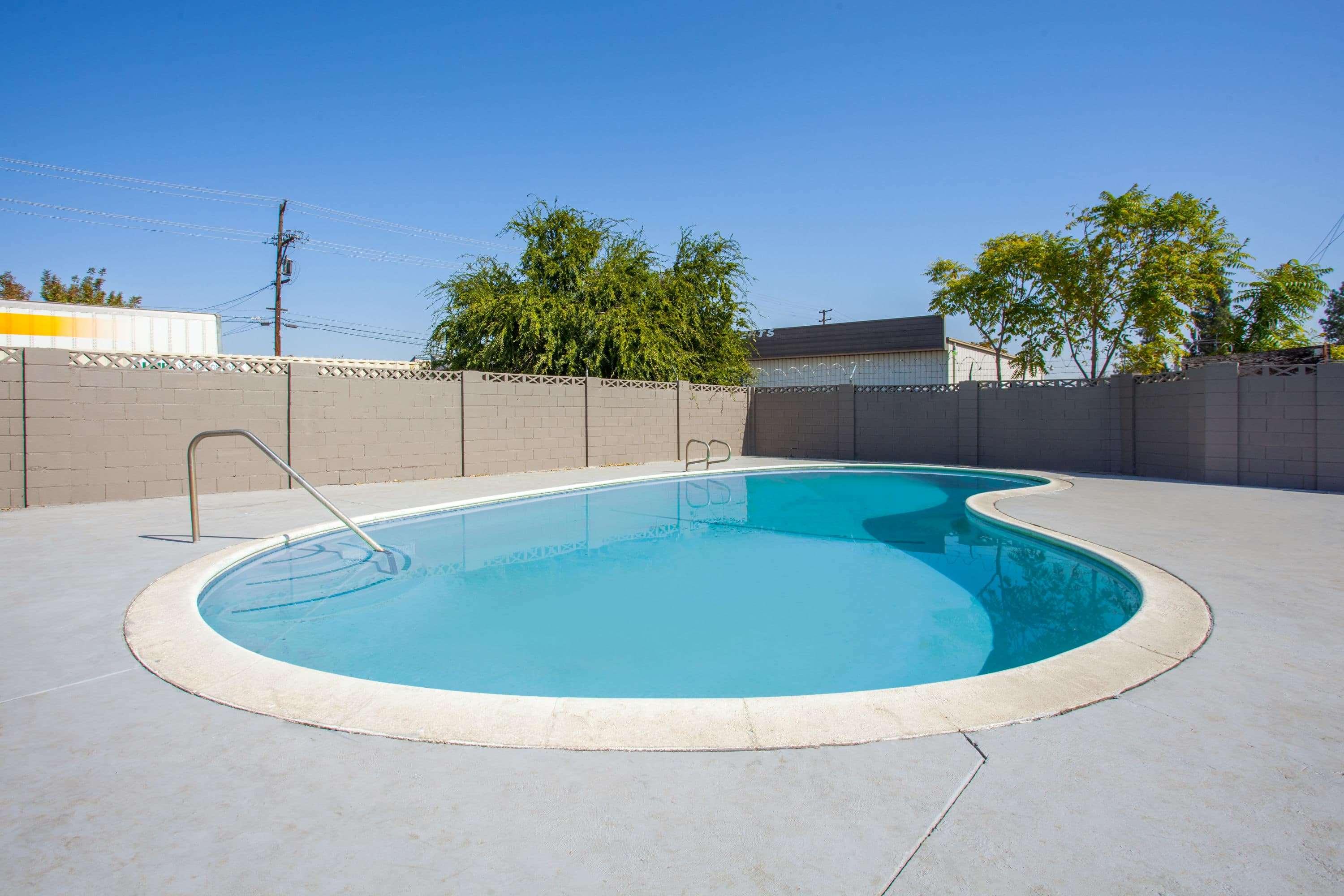 Travelodge By Wyndham Fresno Yosemite Area 10/13