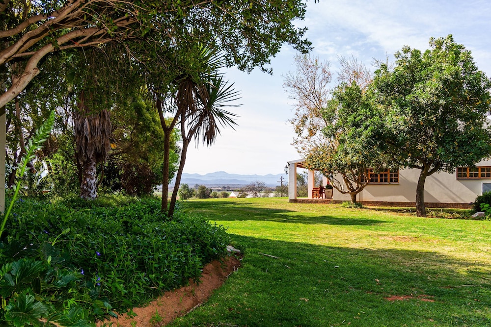 Mooiplaas Guesthouse 63/70