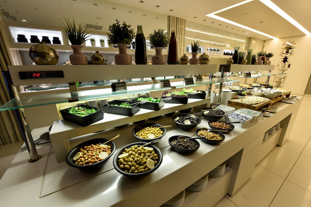 Burgu Arjaan by Rotana Istanbul Asia 35/50