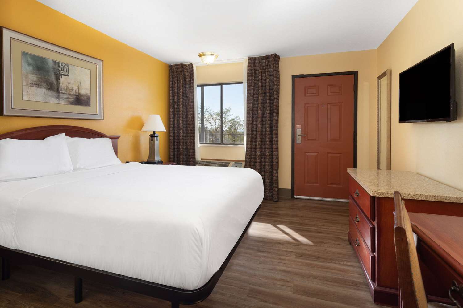 Travelodge By Wyndham Albuquerque East 12/38