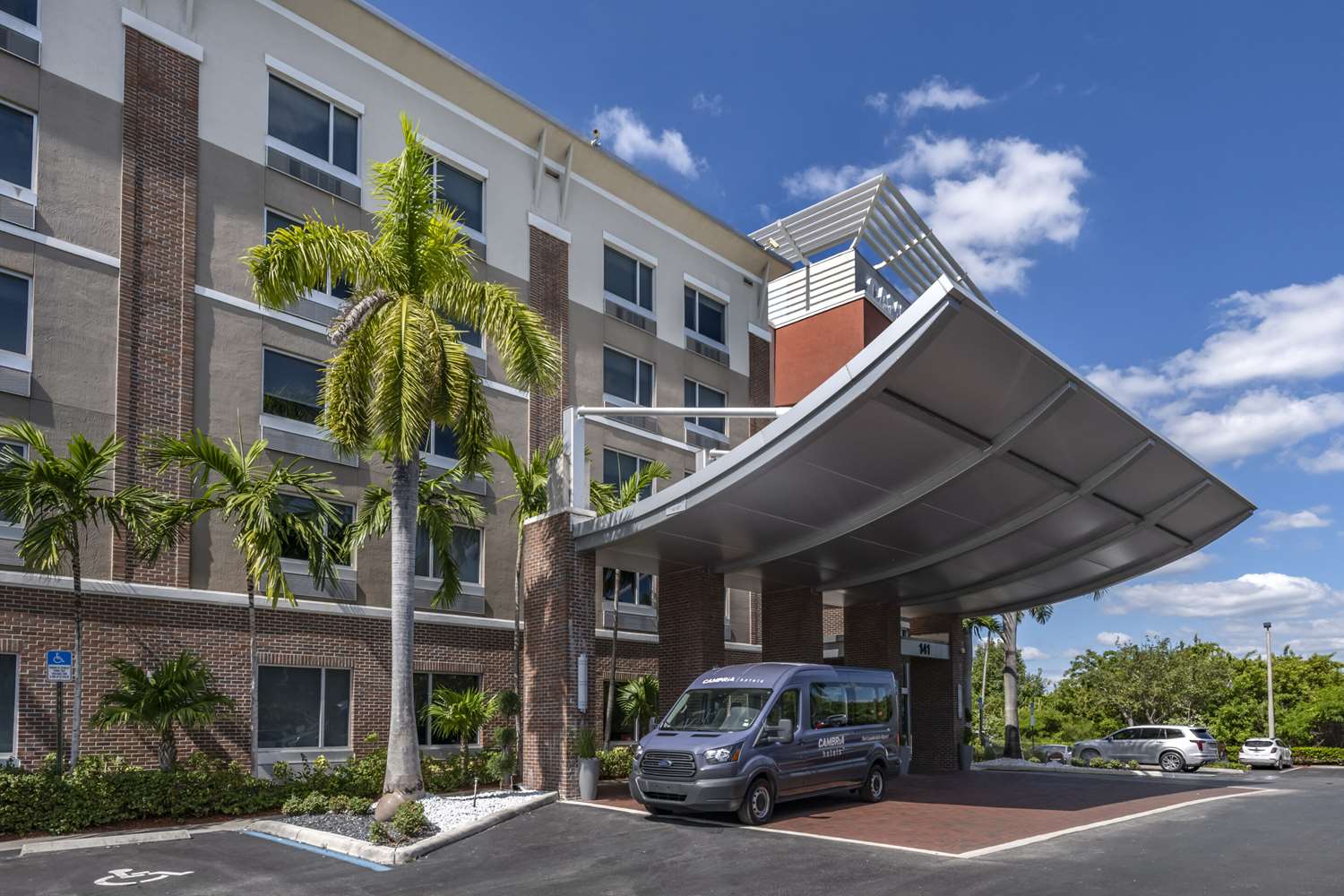 Cambria Hotel Ft Lauderdale Airport South Cruise Port 25/29