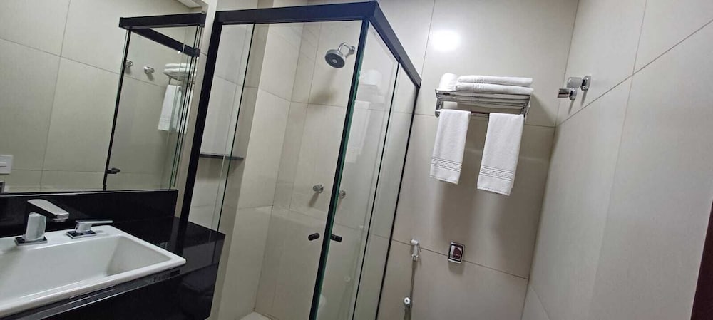 Astron Associado Cristal Palace Hotel 55/56