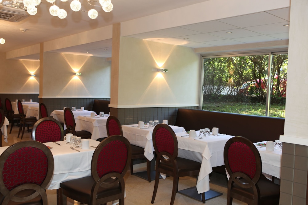 restaurant-cafeteria