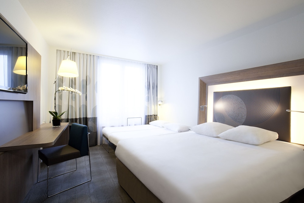 NOVOTEL CHATEAU DE VERSAILLES 14/72