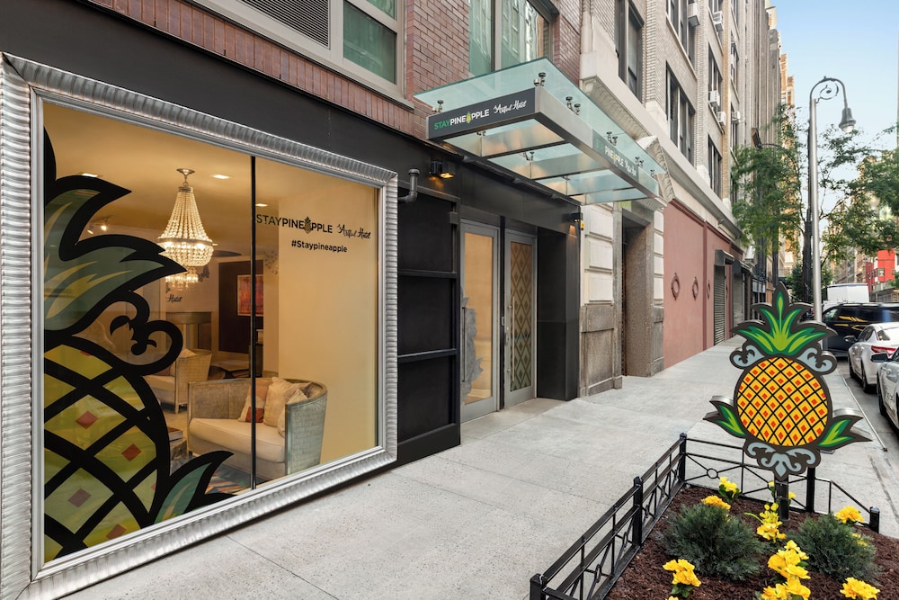 Staypineapple An Artful Hotel Midtown New York in NEW YORK - NY
