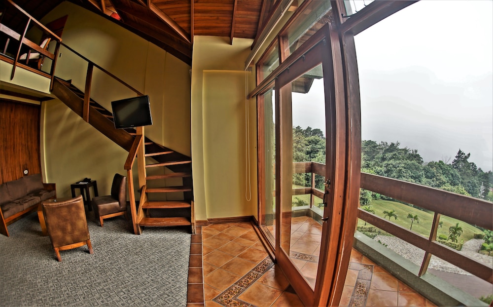 El Establo Mountain Hotel 5/68