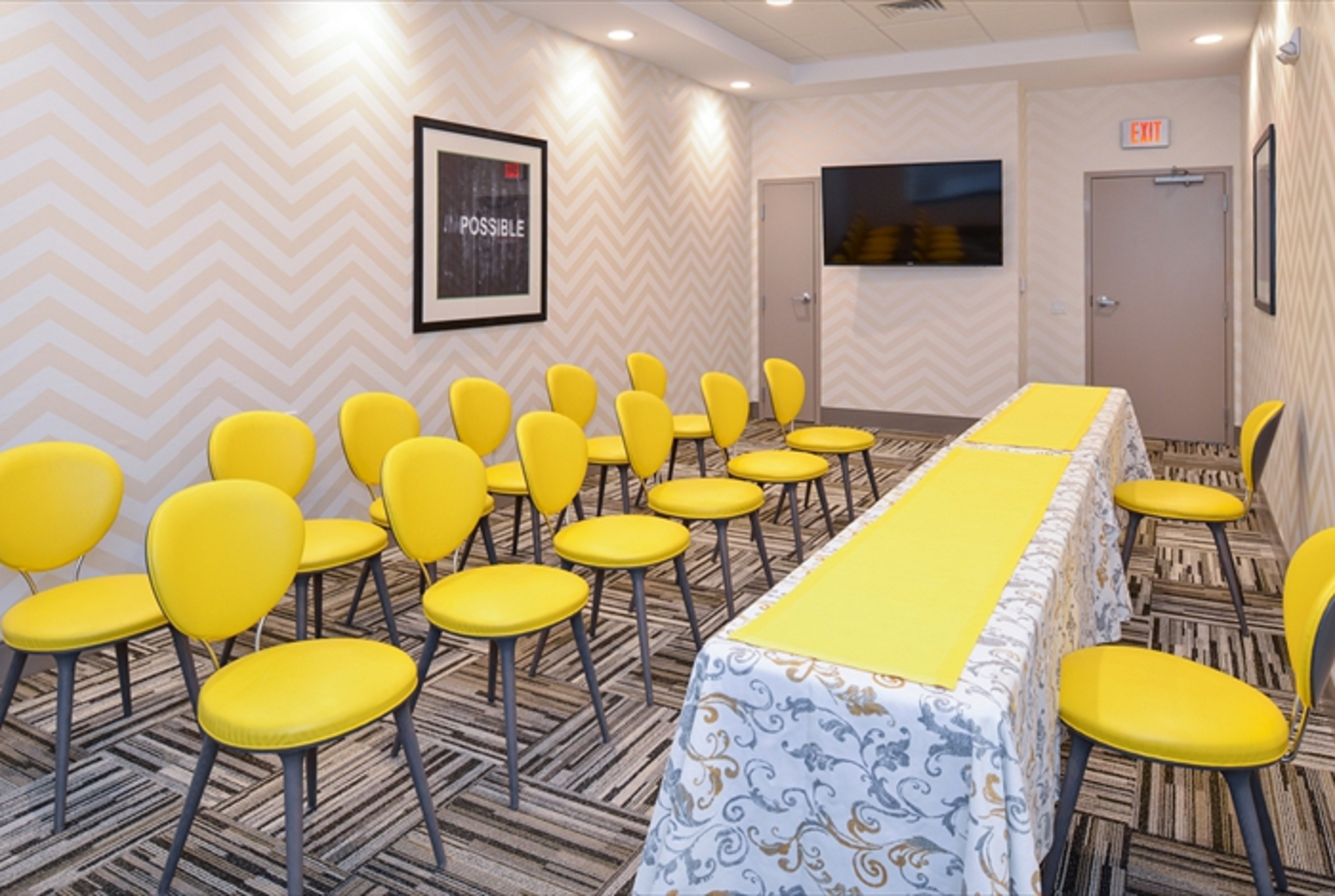 Holiday Inn Express Suites Shippensburg 54/65