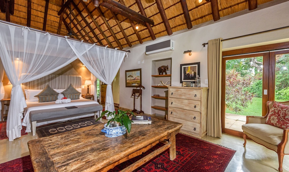 Khaya Ndlovu Manor House 50/72