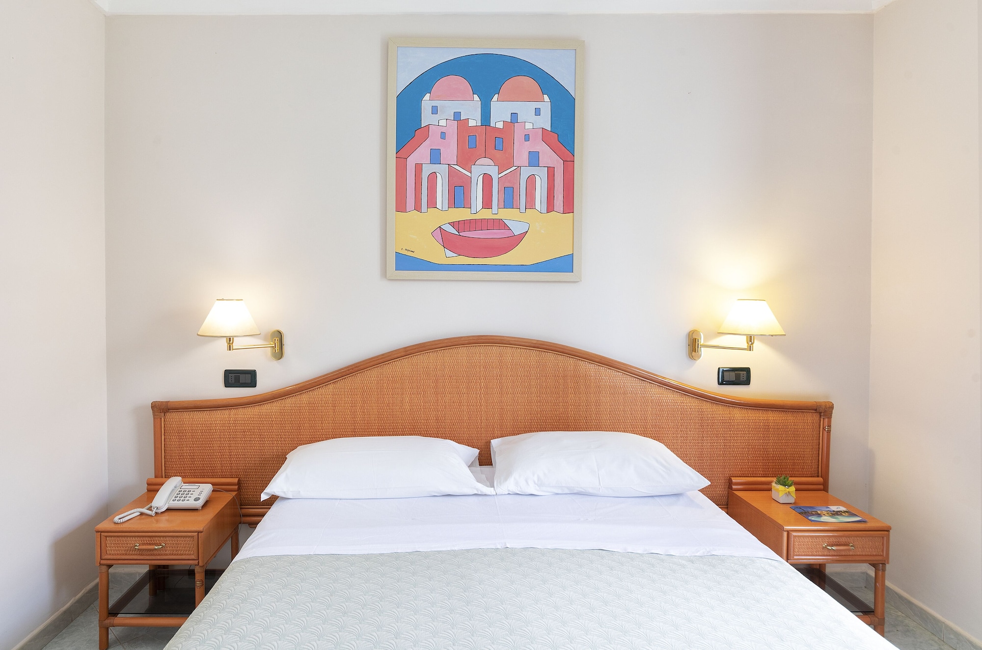 ROOM, SINGLE