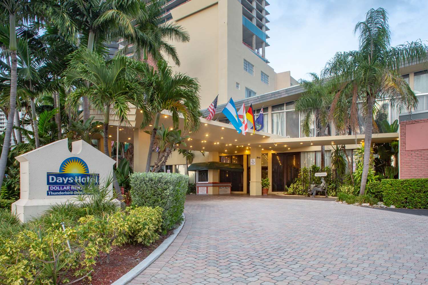 Thunderbird Hotel 12/20