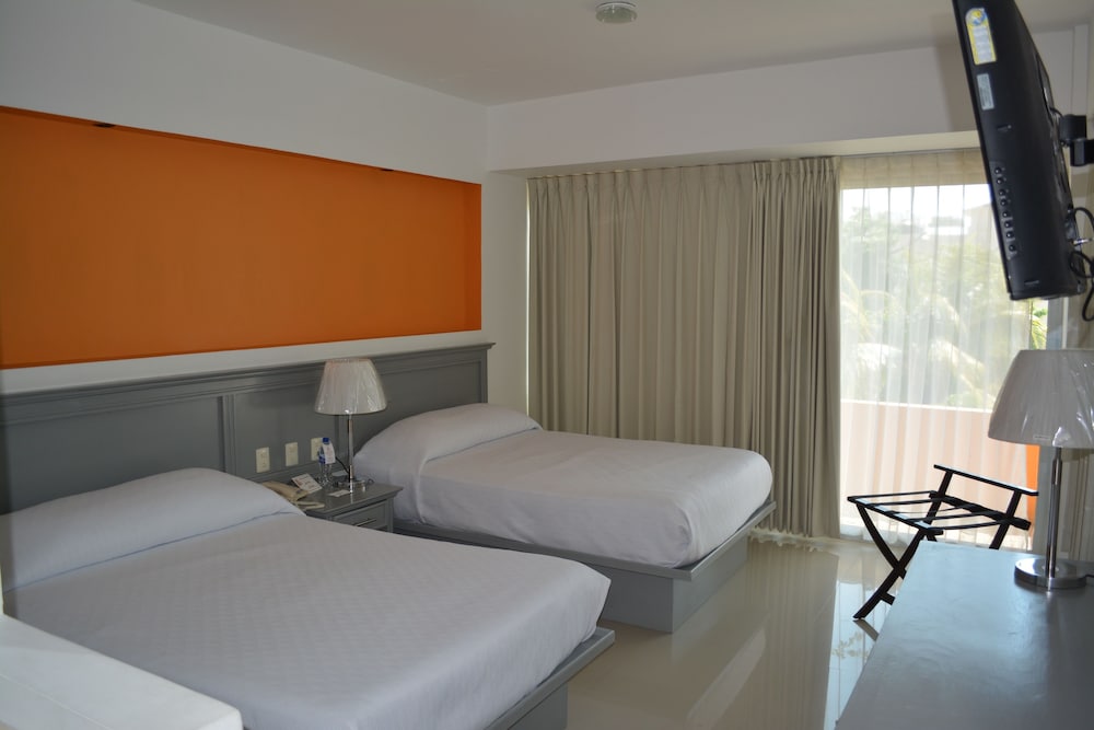 Hotel del Parque 9/26