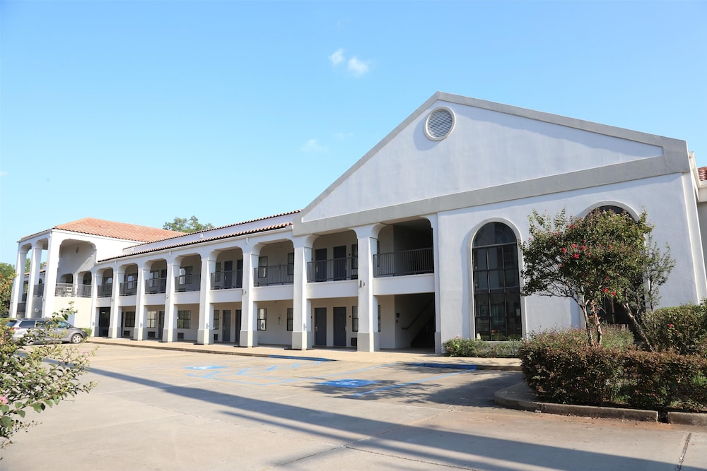 Americas Best Value Inn Monroe 4/50
