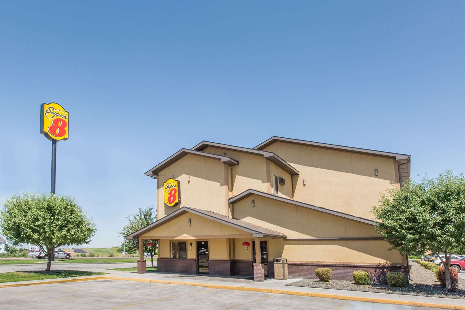 Super 8 by Wyndham Nampa 1/26