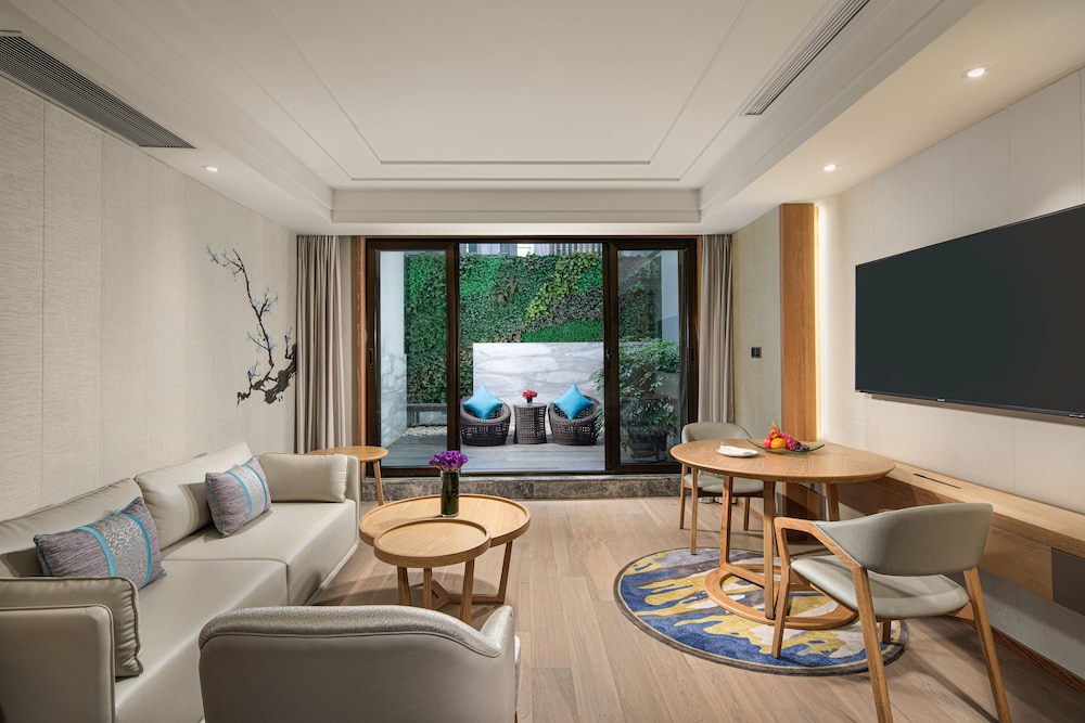 Crowne Plaza Shanghai Nanjing Road, an IHG hotel 44/71