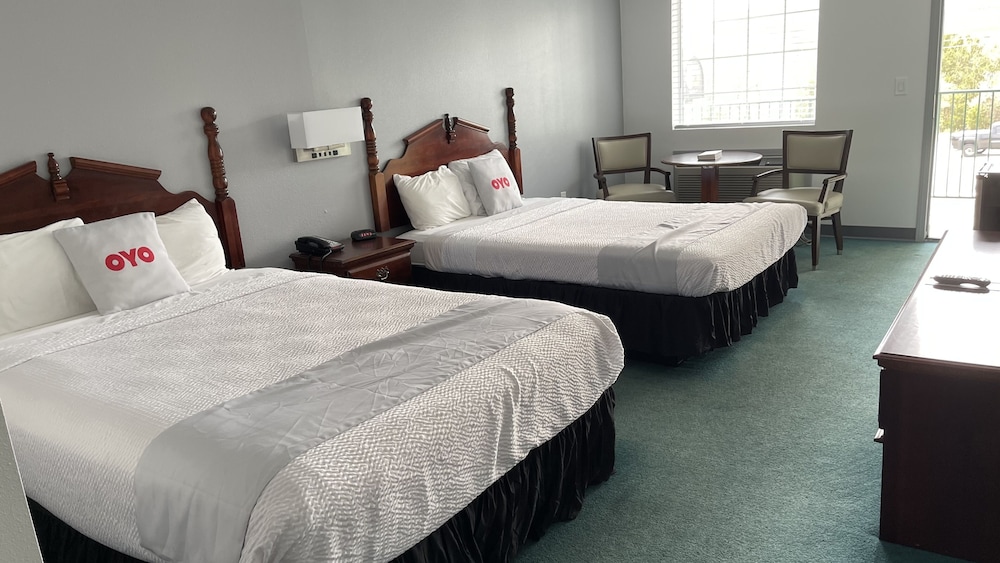 Evergreen Inn 13/50