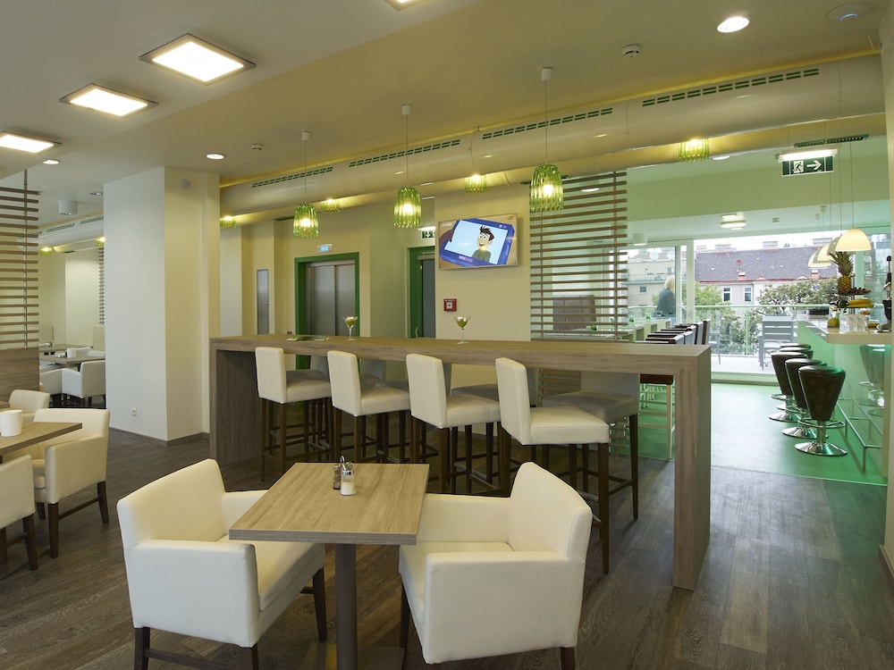Smart Hotel Schonbrunn 55/63