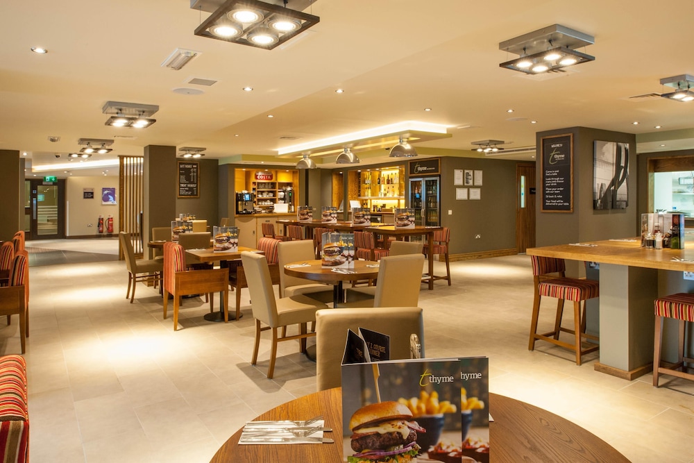 Premier Inn London Hendon (The Hyde) 26/36